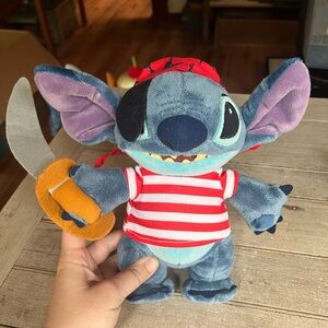 Pirate Stitch, Disney cruise line official